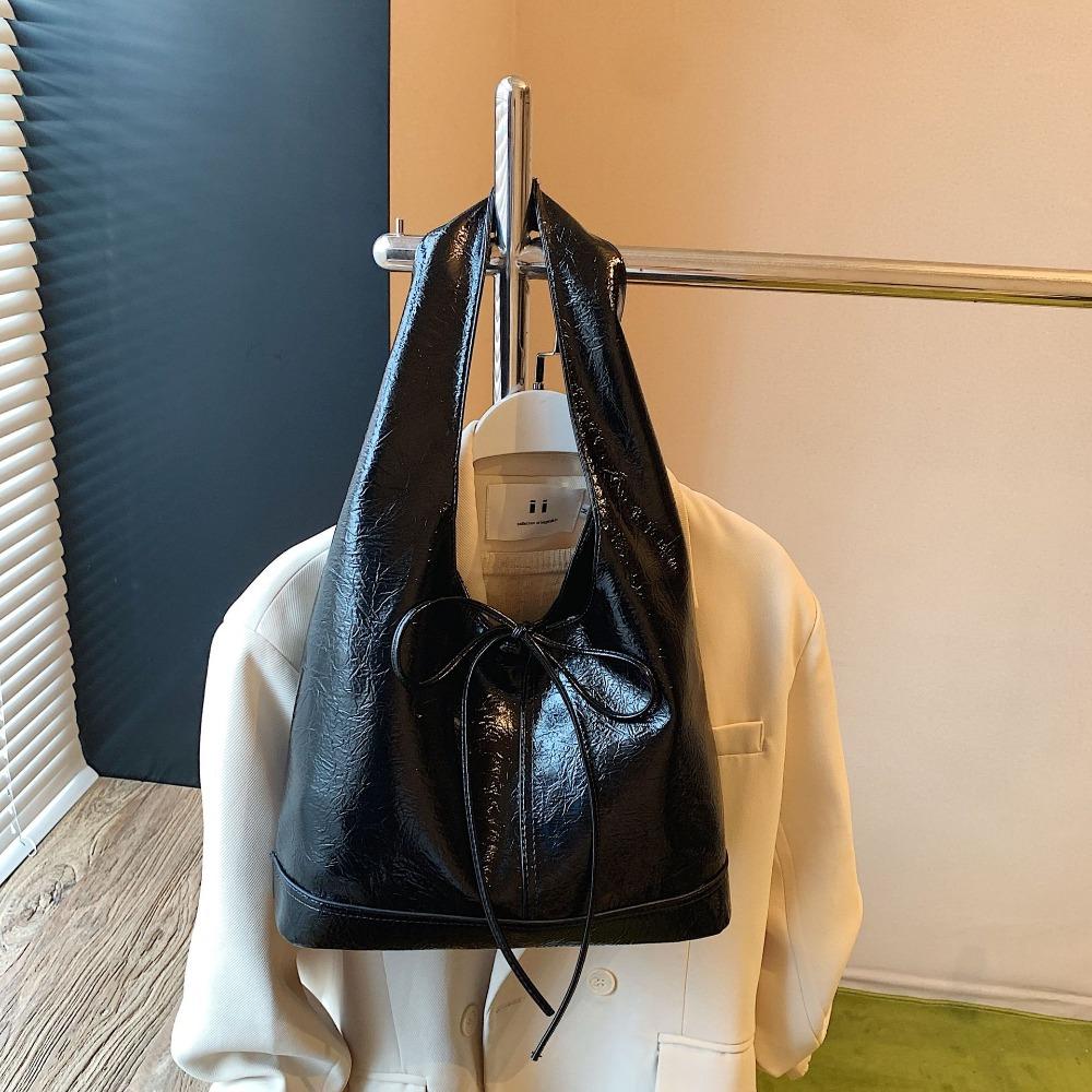 

Сумка-тоут из масляной вощеной кожи в корейском стиле, большой вместимости, для поездок на работу, на плечо, подмышку чёрный