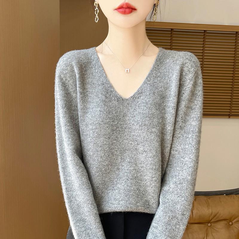 Women's V-Neck Wool Cashmere Sweater: Autumn/Winter Fashionable Long Sleeve Knit Pullover.