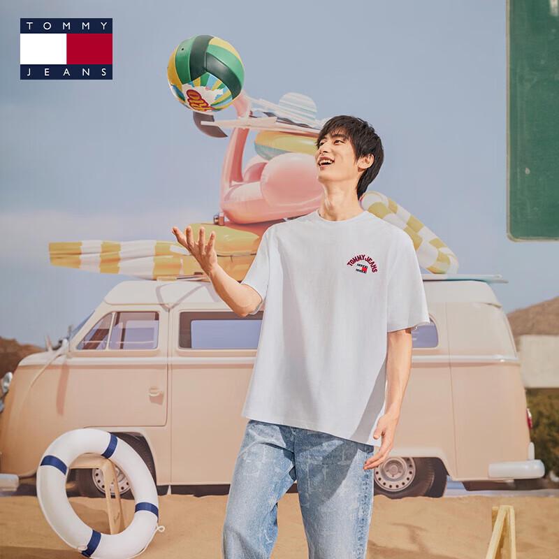 Tommy Jeans Men s Arched Logo Cotton T-Shirt L