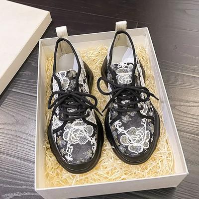 Kadın Ayakkabıları – Spor Ayakkabı