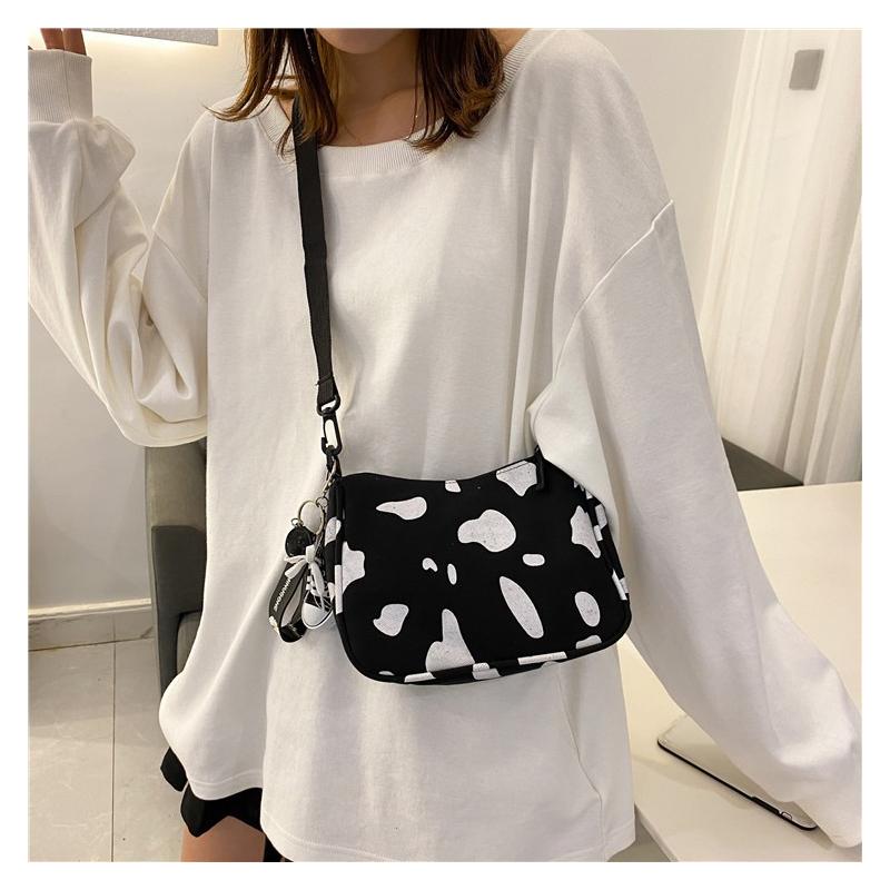 Ins Japanese-style Cute Harajuku-style Cow Shoulder Bag with A Korean-style Touch, Soft Girlish Teenage Cross-body Canvas Bag