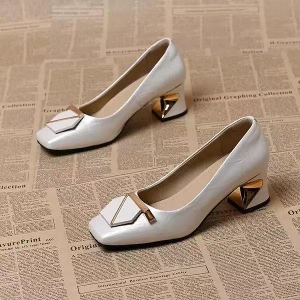 Single Shoes Women's 2025 Spring and Autumn French Square Head Light Mouth Thick Heel High Heels Seven-character Buckle Temperament One Pedal Work L