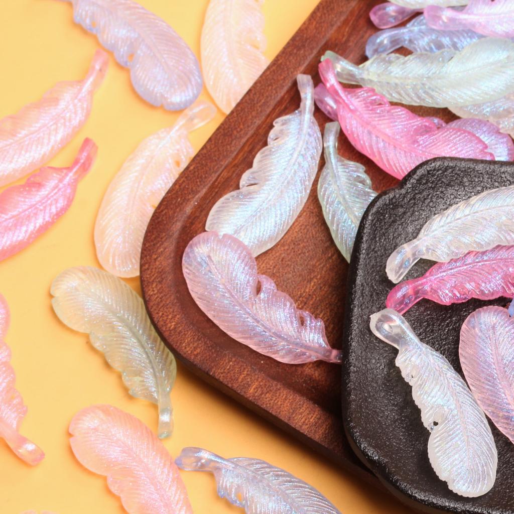500g/bag Materials Accessories Luminous Creative Beads Necklace Earrings Light Colored Series Feather Pendant Translucent Jewelry Making DIY Handmade