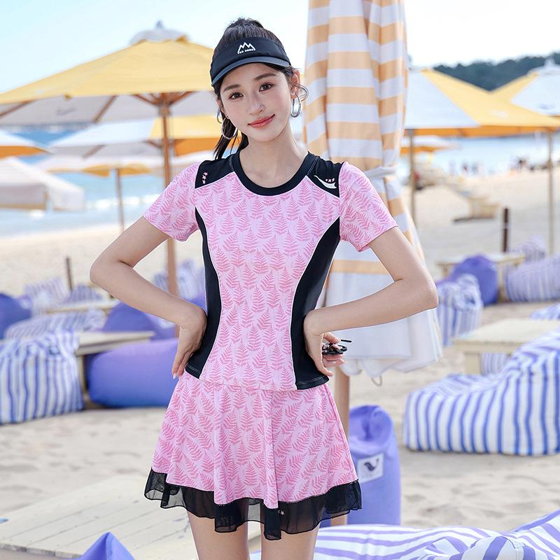 2026 Women s Two-Piece Short Sleeve Slimming Swimsuit - Waist-Cinched Petite Sports Swimwear M розовый