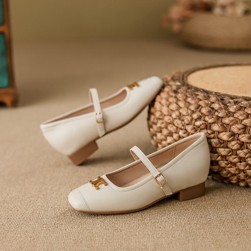 

Кожаная версия! Полузакругленные французские туфли на плоской подошве с юбкой, темпераментные женские туфли 2024 года, новые летние туфли Xiaoxiangfeng Mary Jane 32 абрикосовый