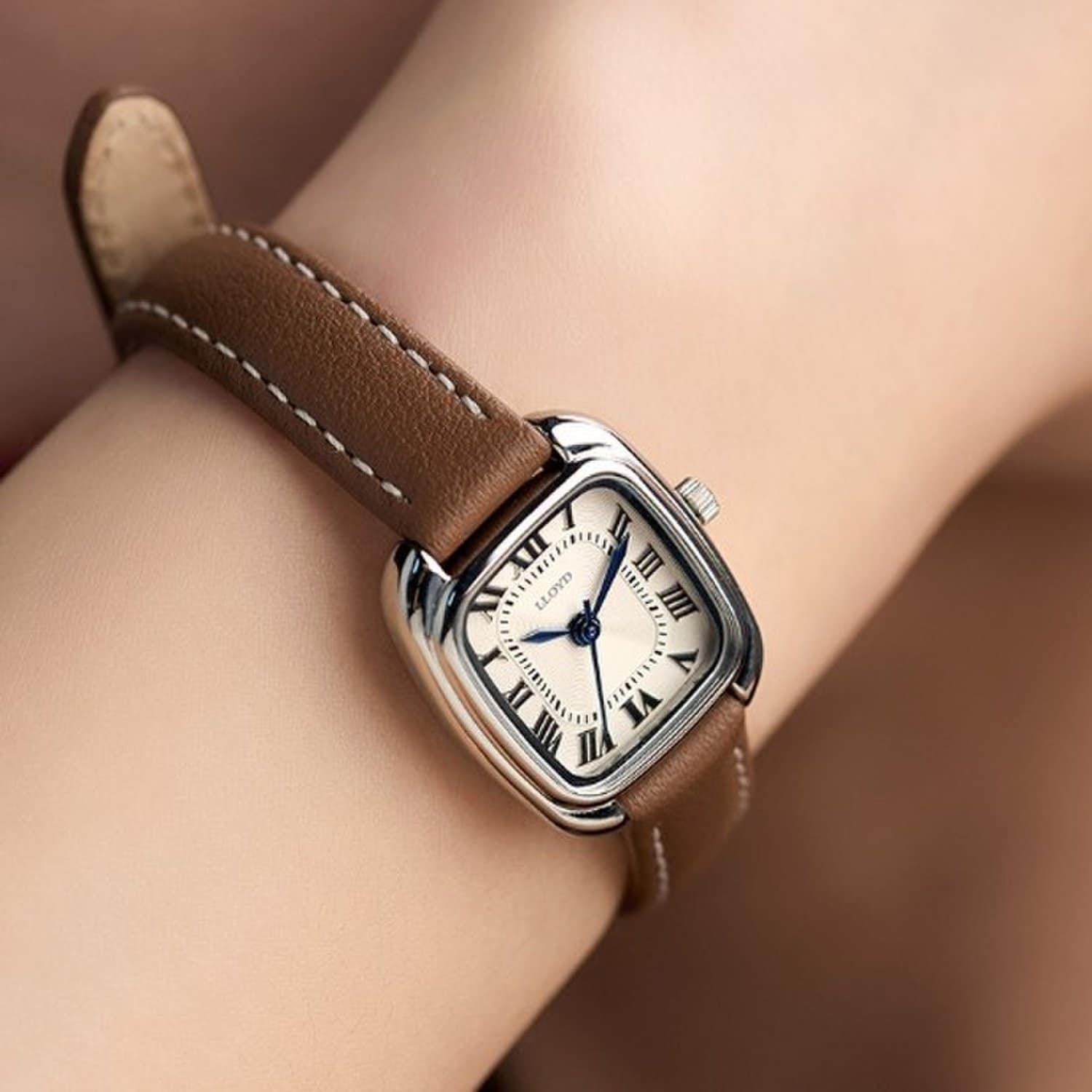 [LLOYD] Awesome Coussin Women s Leather Watch - Camel Brown LL2G26501RSN