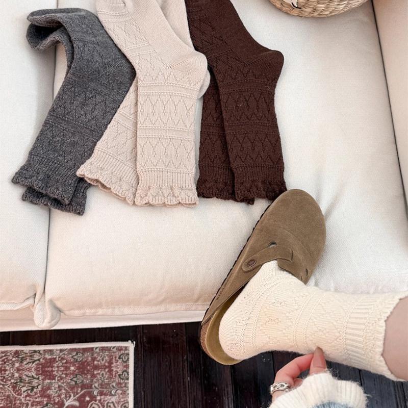 Women's White Wool Mid-Calf Lace Socks, Japanese Style Autumn/Winter Thickened Knit Boot Socks