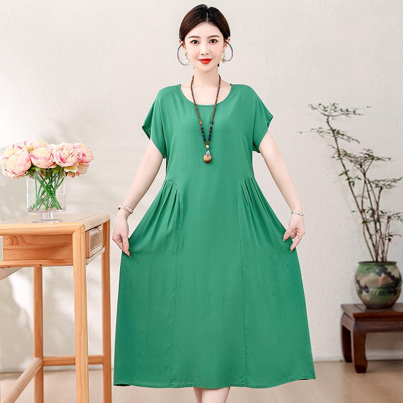 

Plus Size Solid Color Short Sleeve Mom s Slimming Fashion Dress, Summer 2026. 4XL (150-165 jin)