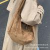 Retro Bag Women's 2025 New Popular Fashion Shoulder Bag High Sense Simple Large Capacity Commuter Dumpling Bag