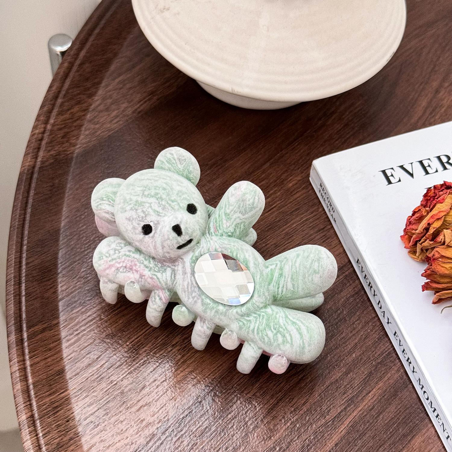 

Themed Animal Stylish Hair Clip With Cute Bear Design And Highend Appeal Aesthetic Green11cm
