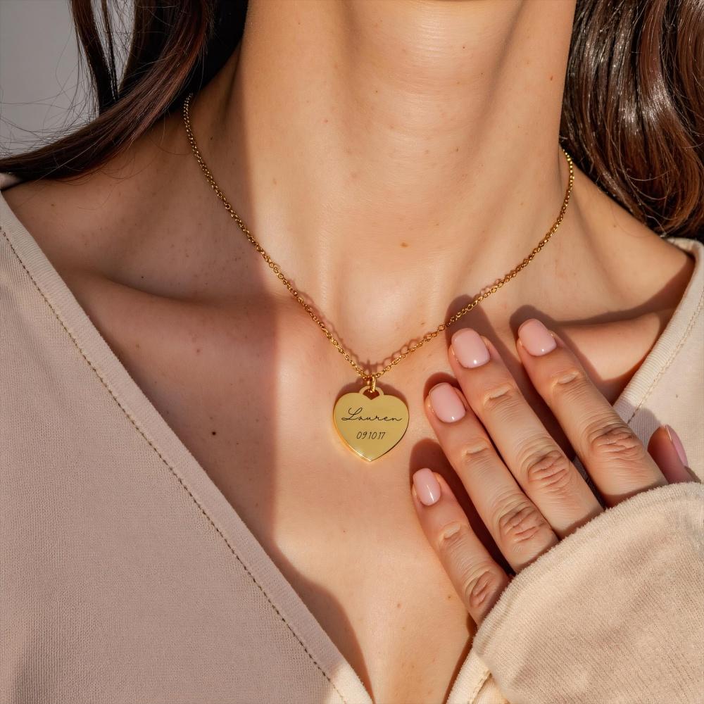 Fashionable Stainless Steel Engraving Letters Time Heart-shaped Pendant Necklace for Friends and Lovers Christmas Gift Necklace