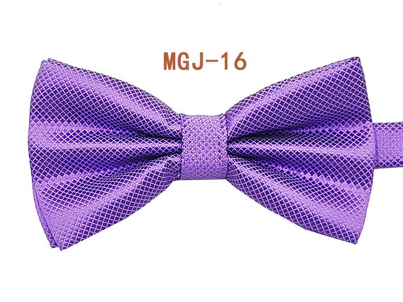 Pajarita de Doble Capa Negra Lisa para Hombre - Cuadrícula Cubo Británica, 27 Colores Disponibles para Eventos Formales y Bodas.