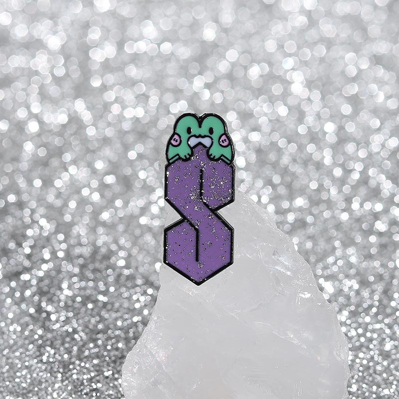 Cool S Crew Symbol Enamel Pin Funny Cartoon Metal Brooches Lapel Backpack Badge Accessories Jewelry Gift for Friends