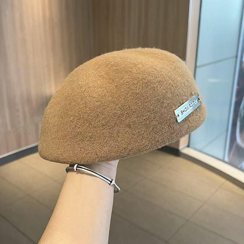 Women's British Style Woolen Newsboy Cap - Versatile Two-Wear Beret for Spring and Autumn, Large Fit, Enhances Small Face Appearance