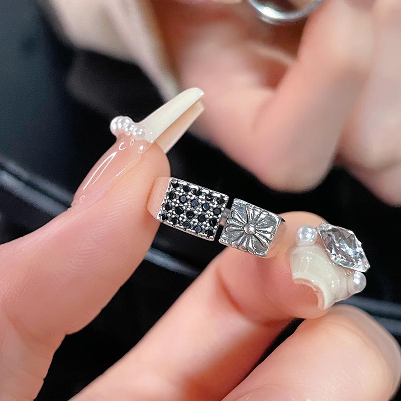 Personalized Red Enamel Dripping Oil Big Love Cross Open Ring Fashion High Sense Index Finger Ring Jewelry