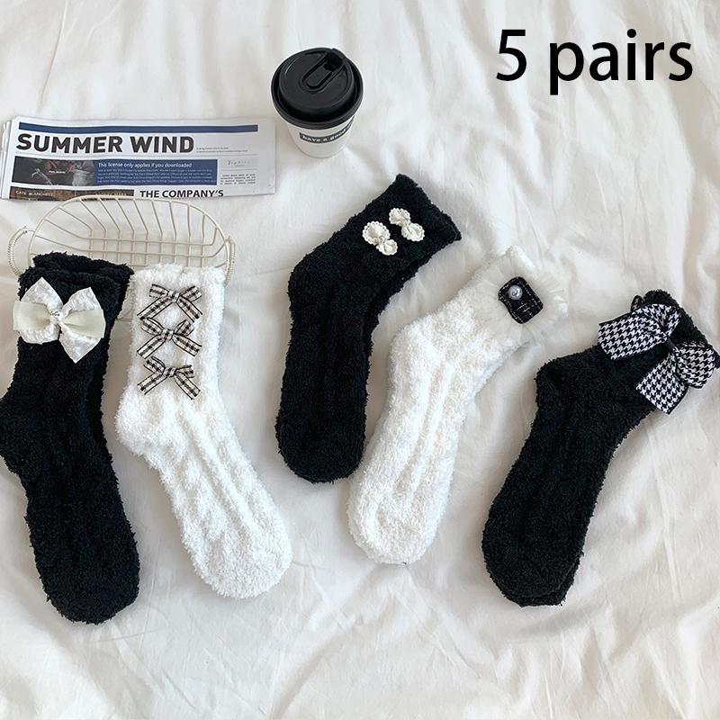 10 Pairs of WOMEN'S Cotton Socks, Casual Breathable Short Socks, and Girls' Cartoon Bear Low Cut Ankle Boat Socks