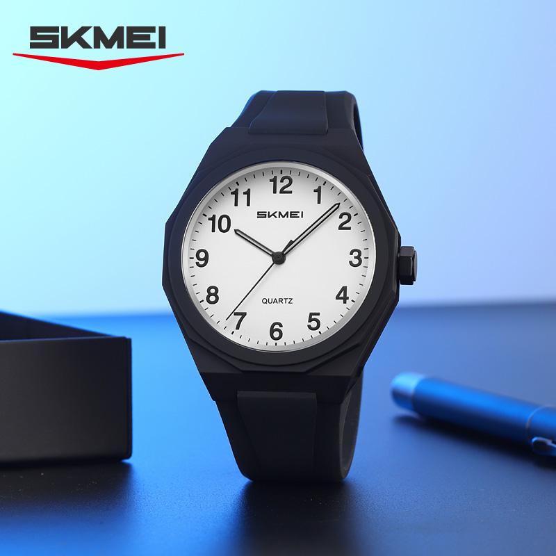 Skmei Men Fashion Watch Business Waterproof Casual Classic Wristwatches 2470