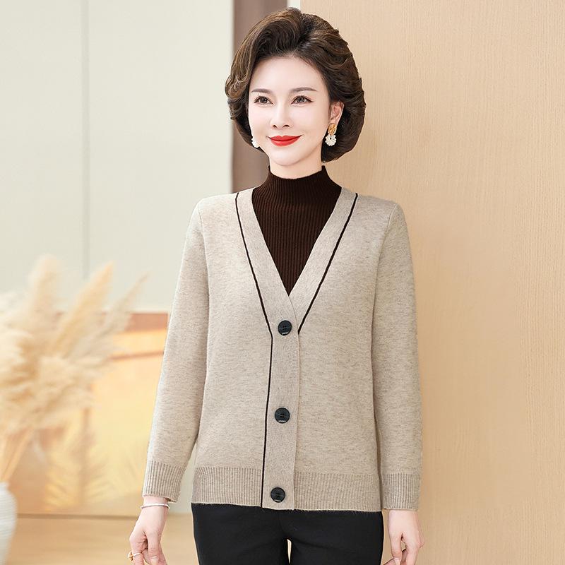 2024 New Style Fleece-Lined Knitted Sweater for Middle-Aged and Elderly Women – One-Piece Faux Two-Piece Design for Winter
