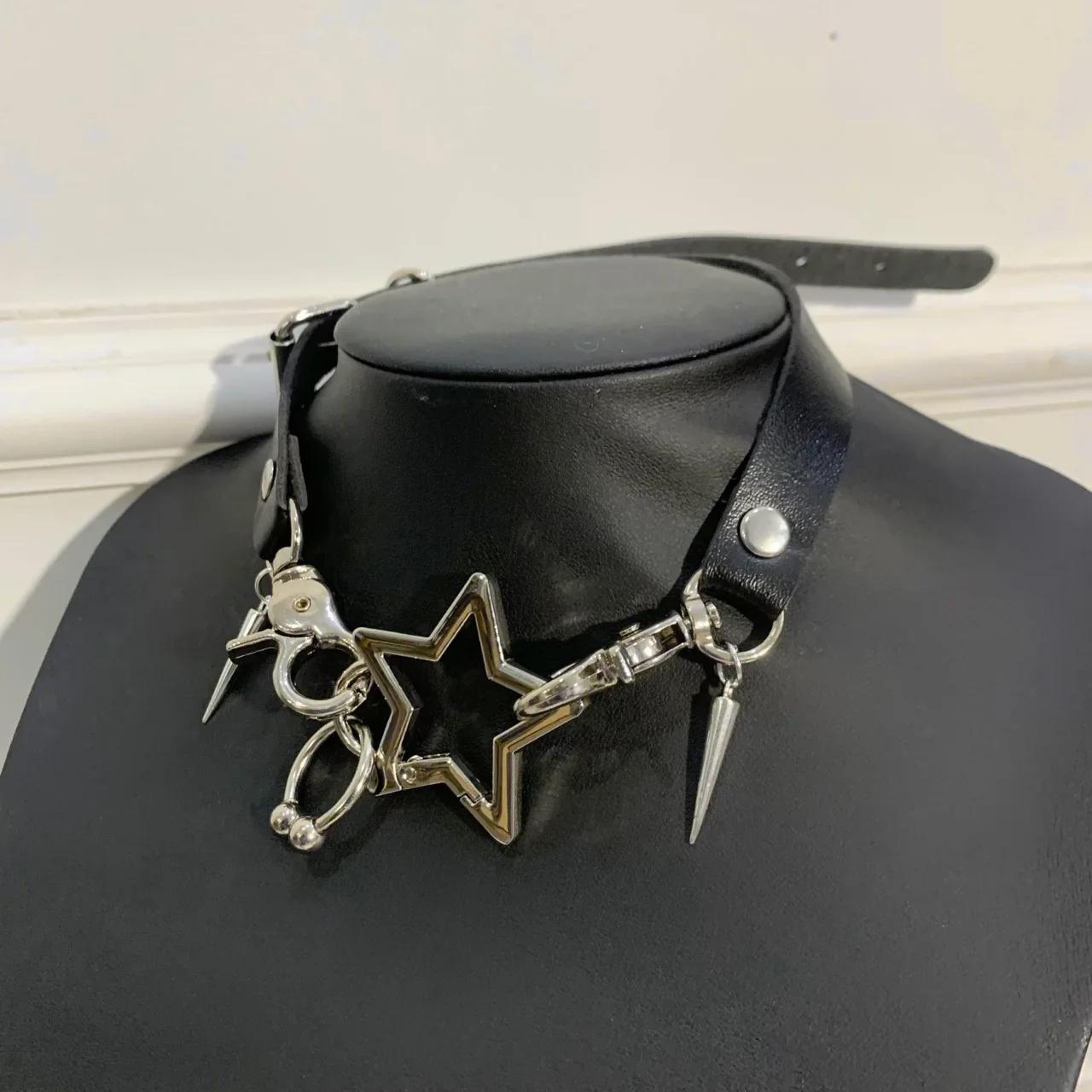 

Punk Five-pointed Chokers Necklace Trendy Rivet Metal Star Chains for Women Retro Rock Hip Hop Charm Gothic Party Jewelry Gift чёрный