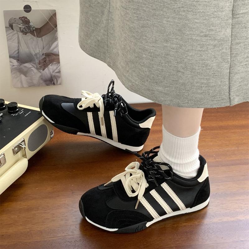 New spring and autumn women's versatile casual sneakers women's giant good-looking red little white shoes