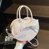 This Year's New Product Is Fashionable and High-end, Bow Peach Heart Portable Box Bag, Versatile Foreign Style Niche Messenger Women's Bag.