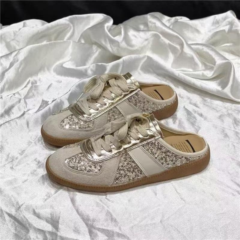 

Модные шлепанцы с пайетками женские 2025 лето новые большие размеры без каблука повседневная обувь на платформе сумка голова немецкие тренировочные полушлепанцы 42 золотой