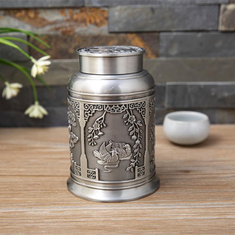 Vintage Chinese Style Flowers and Birds Tea Tin Cans Canister Metal Jar for storing all kinds of tea Kitchen Dining Decoration