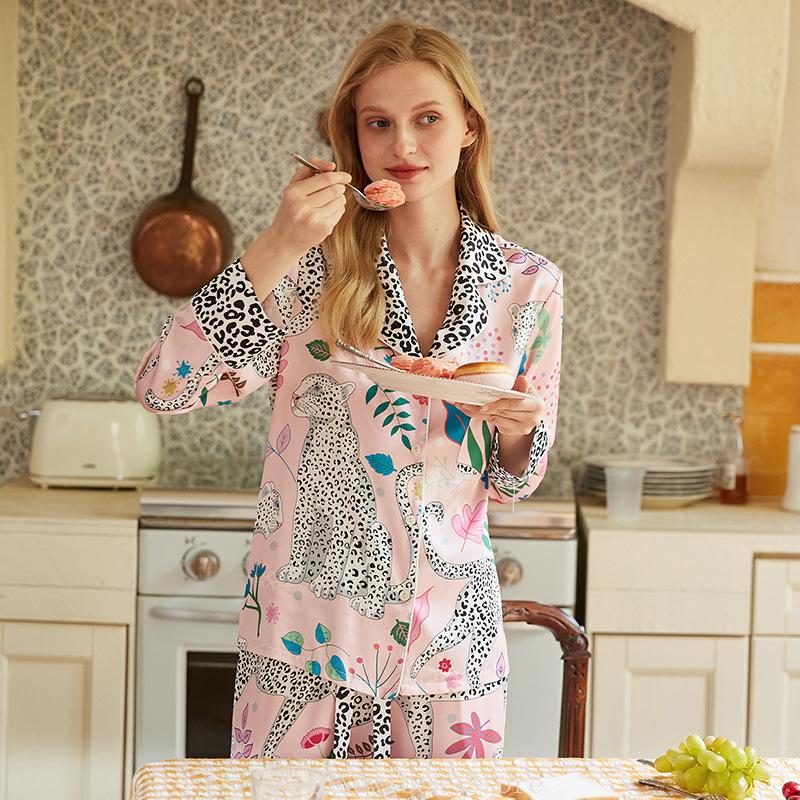 Fashion Comfortable  Pajamas Women's High-end Sense  Style Lapel Spring and Summer Long Sleeve Home Suit