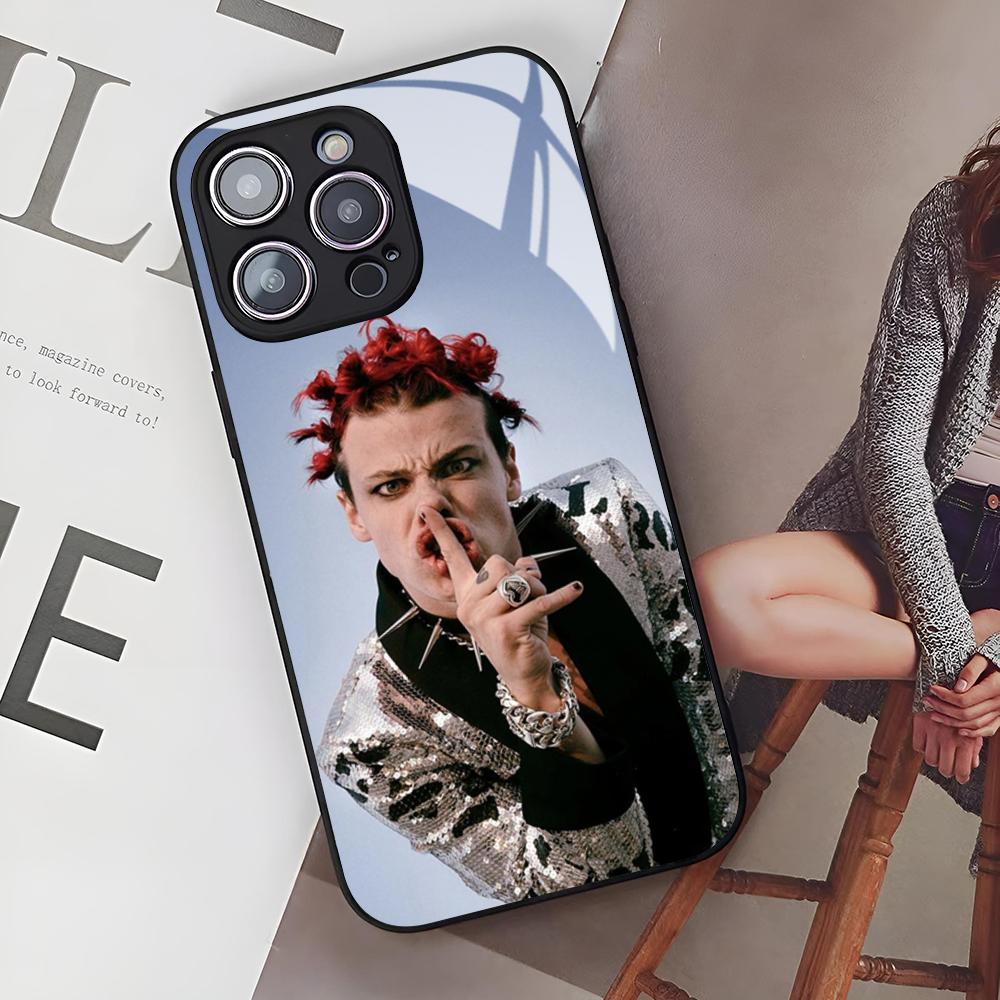 Yungblud Pouzdro na telefon s jahodovými rty pro Iphone 17 Air 16 15 14 12 11 13 Pro Max Mini Se Puls skleněný kryt