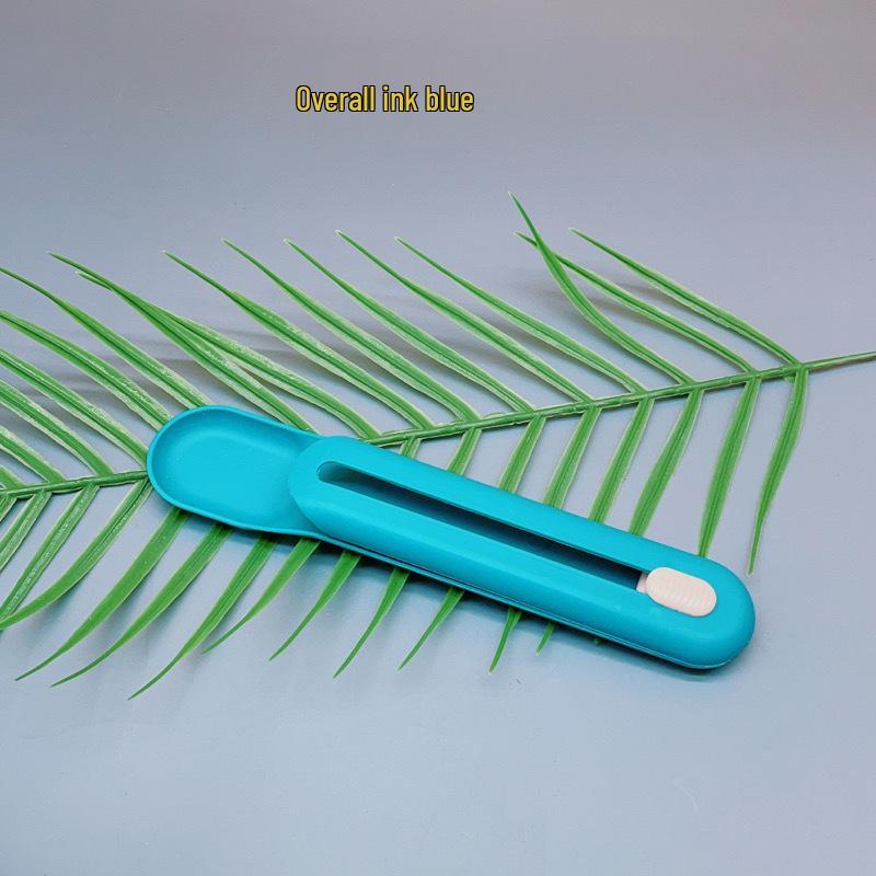 Cat Feeding & Treat Squeezer Spoon