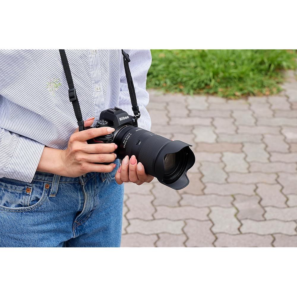 Tamron 18-300mm F/3.5-6.3 Di III-A VC VXD for Nikon Z Mount [B061Z]