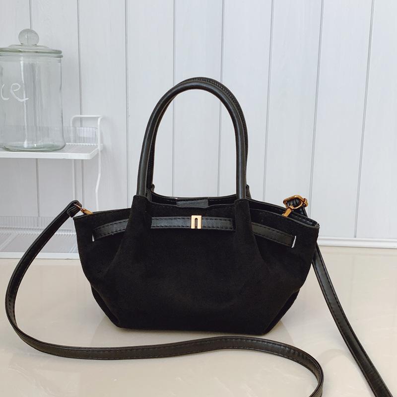 

Fashionable Single-shoulder Bag for Women, Large-capacity High-end Handbag, Crossbody Bag without pendant чорний