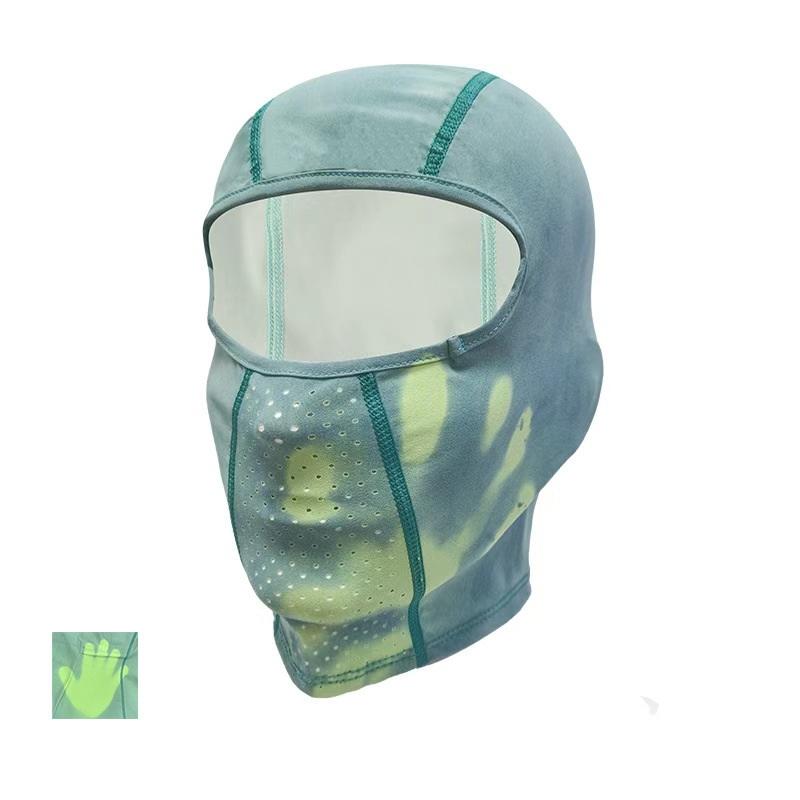 Temperature-Sensitive Outdoor Cycling Mask with Breathable Gradient Color Variation