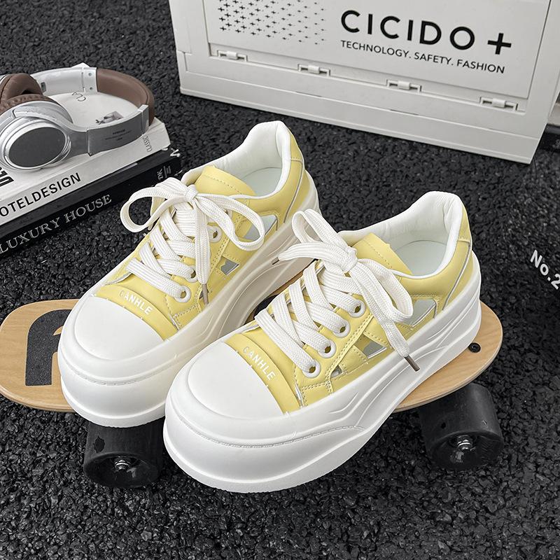 

Спортивные туфли Мэри Джейн из искусственной кожи женские летние новые на толстой подошве с мелким вырезом полые модные повседневные одинарные туфли сандалии 40 жёлтый