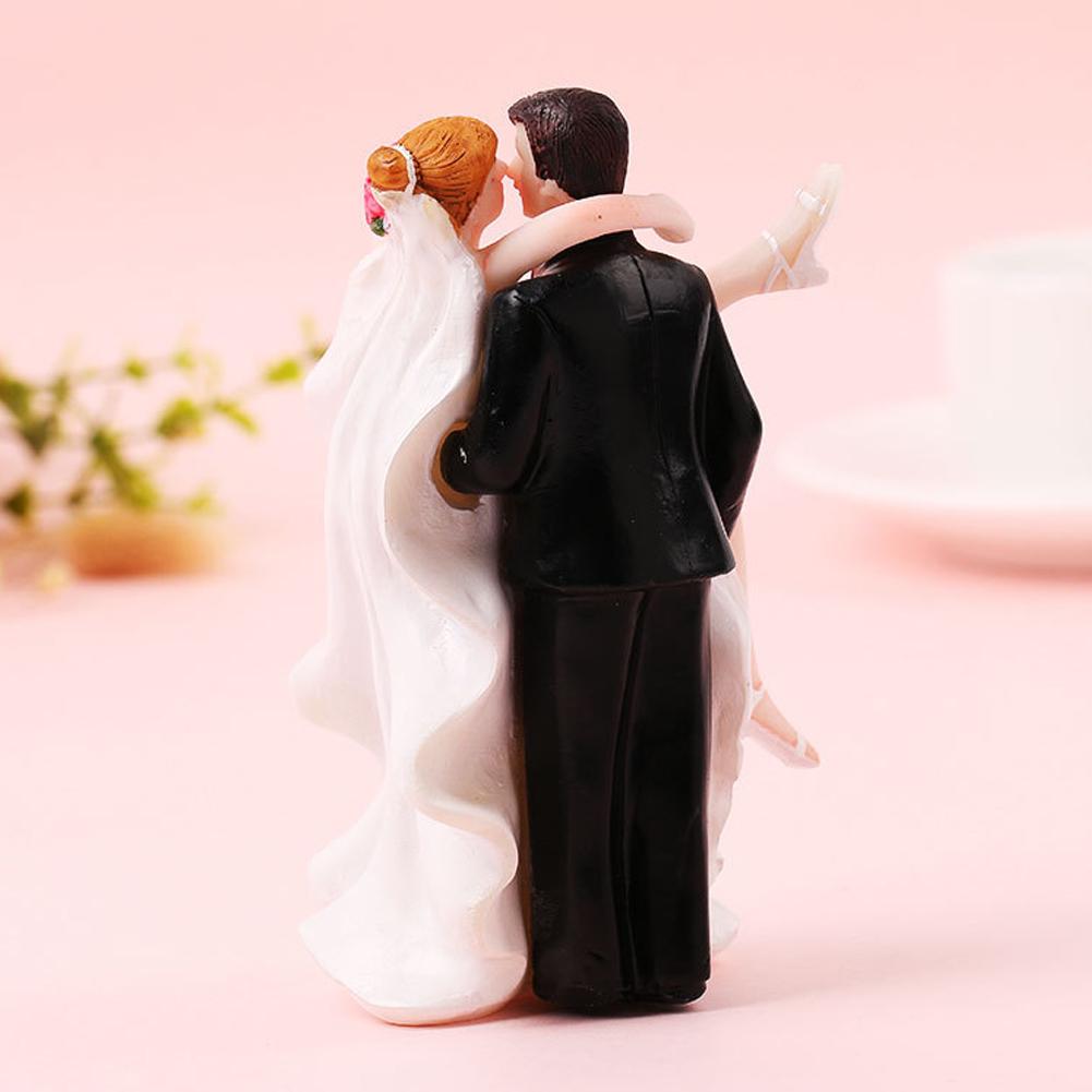 Resin Couple Doll Bride Groom Styling Micro Landscape Ornaments For Wedding Engagement Cake Decoration