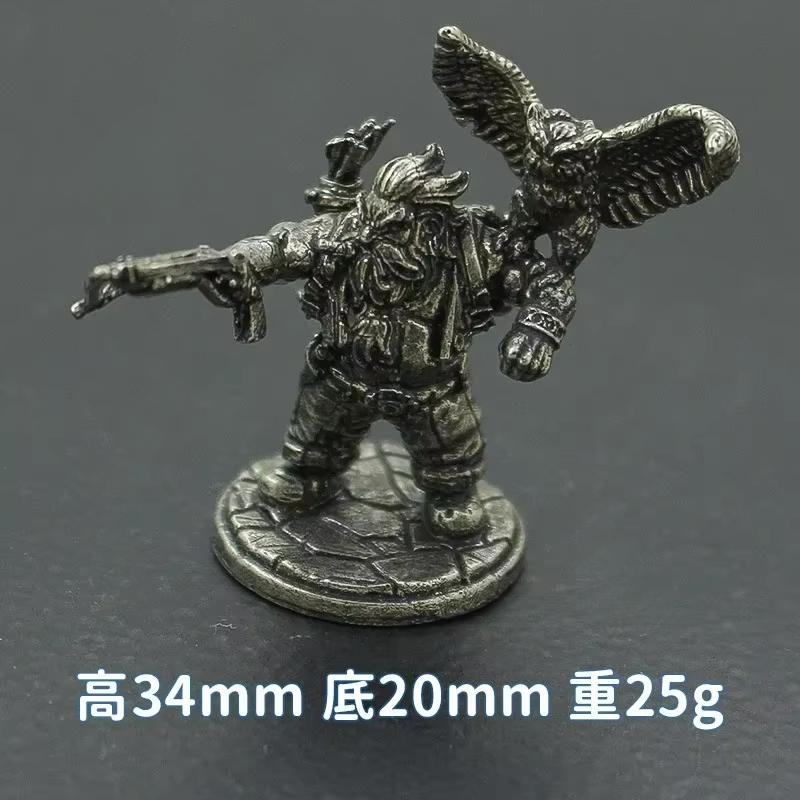 Vintage White Brass Miniature Dwarf Warrior Statue Desktop Board Game Warrior Model Toy Boys Desk Decorative Ornament Craft Gift