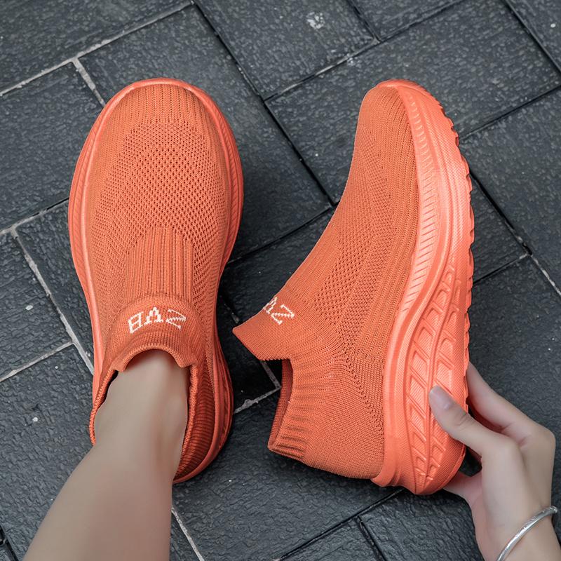 Women's Casual Sports Socks Sneakers Fashionable Thick Sole Air Cushion, Elevated Sloping Heel Rocking Shoes Running Shoes