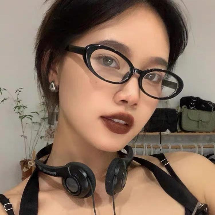 Latest Y2K Vintage Retro Oval Shape Frame Glasses Women Female Sweet Cool Eyewear Trend Reading Computer Anti Blue Rayweight Design Eyeglasses