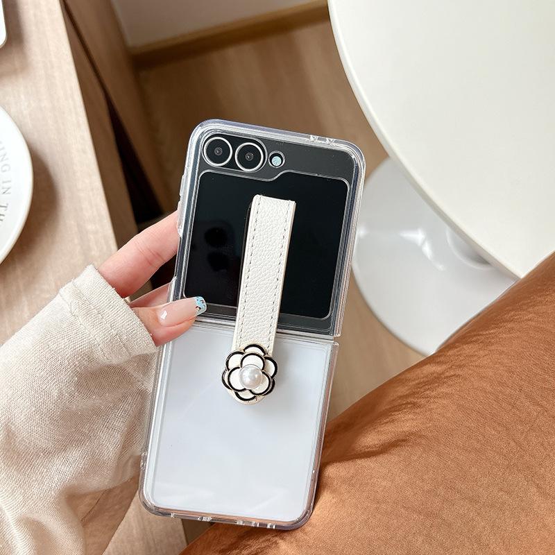 

Pearl Flower Wristband Phone Case for Samsung Zflip7 Flip Folding Screen Zfold6 Transparent Simple W24 For Samsung ZFlip3