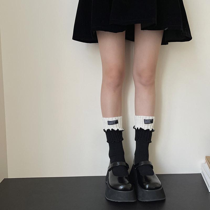 1 Pair New 2025 Autumn Style Knit Trim Cotton Socks for Women Ruffle Lace Embroidered Letter Mid Calf Slouch Socks for Girls