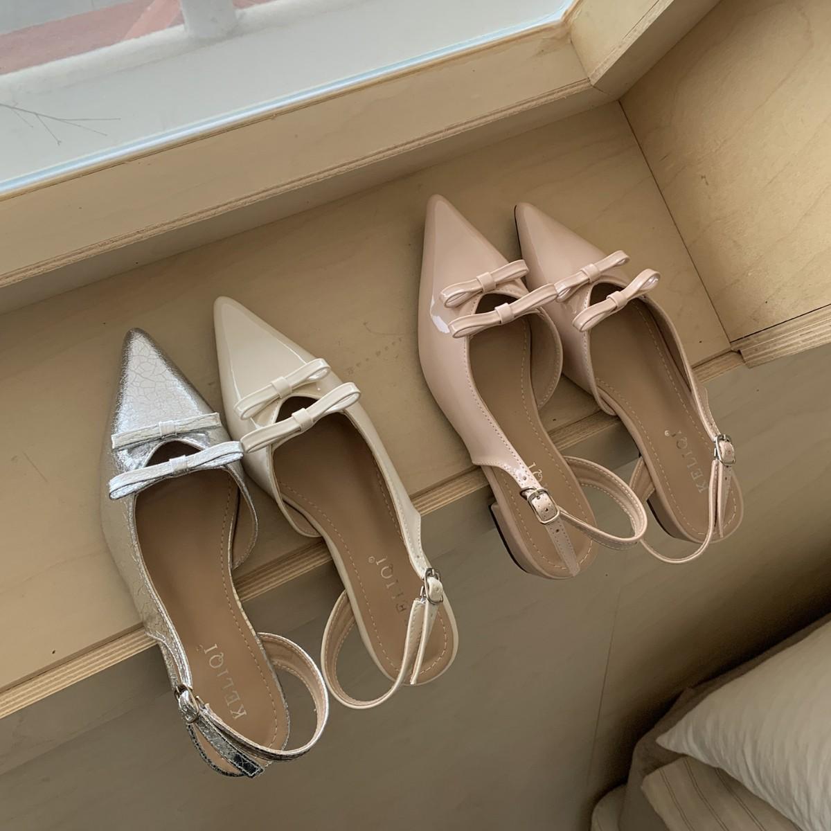 

In the summer of 2025, the new pointed head with bow versatile low heel shallow mouth commuter work women s shoes 39 серебряный