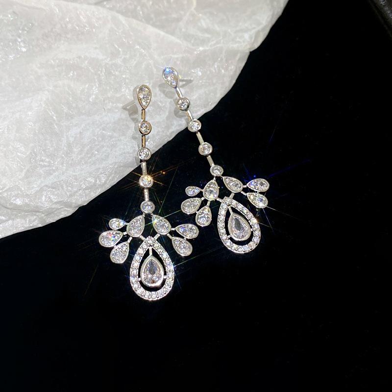 Super Flash Water Drop Zircon Splicing Long Tassel Dangle Earrings for Women Light Luxury Dainty Magnificent Earring K