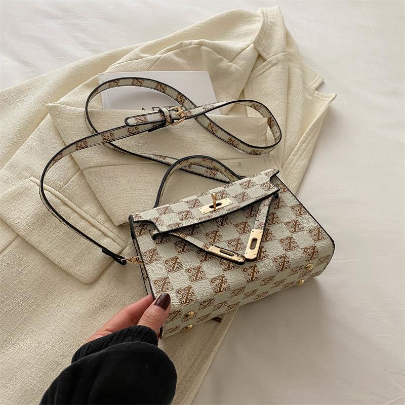 

Женская сумка 2025 новая модная летняя текстура повседневная личность красивая маленькая квадратная сумка на плечо сумка-мессенджер