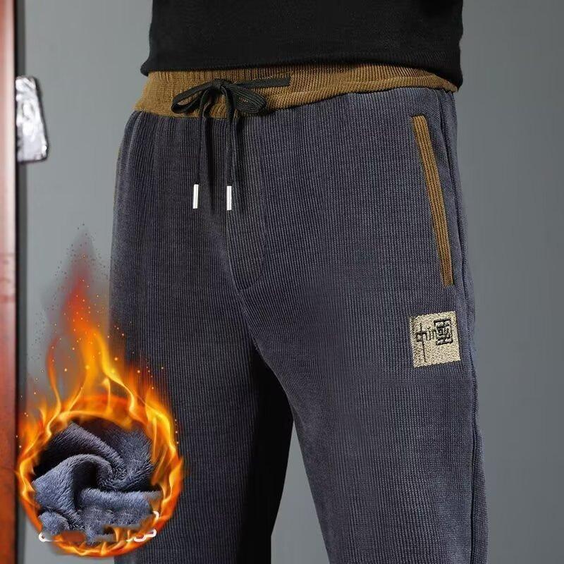 Zimní zesílený fleece pánské kalhoty zateplené ležérní výšivka písmenková fleecová vložka tlusté kalhoty venkovní zateplené teplé tepláky
