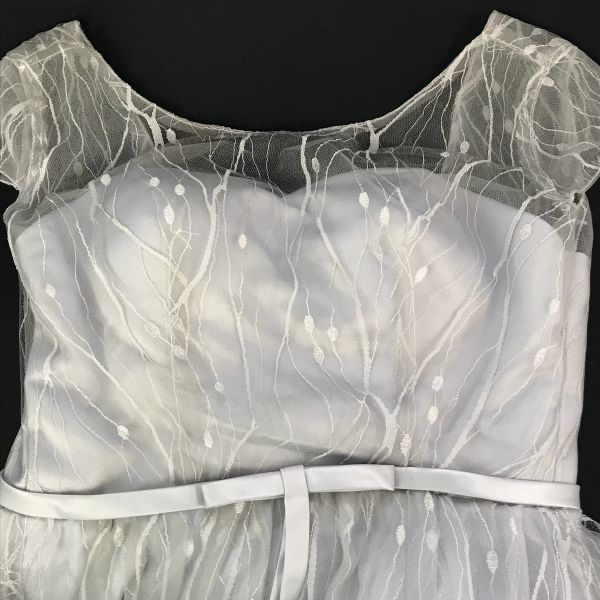 Hochzeitskleid Kurzarm Knielang Rock M Grau Beige Braut(GEBRAUCHT)