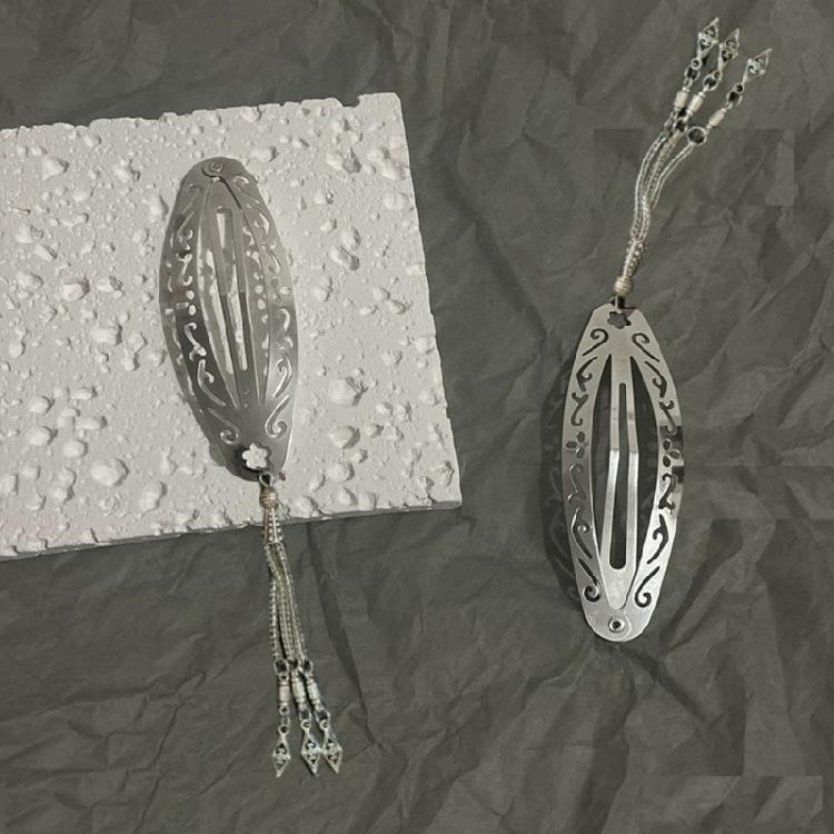 Artistics Hollow Oval Hairpin Swinging Tassels Accent Sturdy Metal Hair Clip Chinese Cultural Styles Hair Accessory
