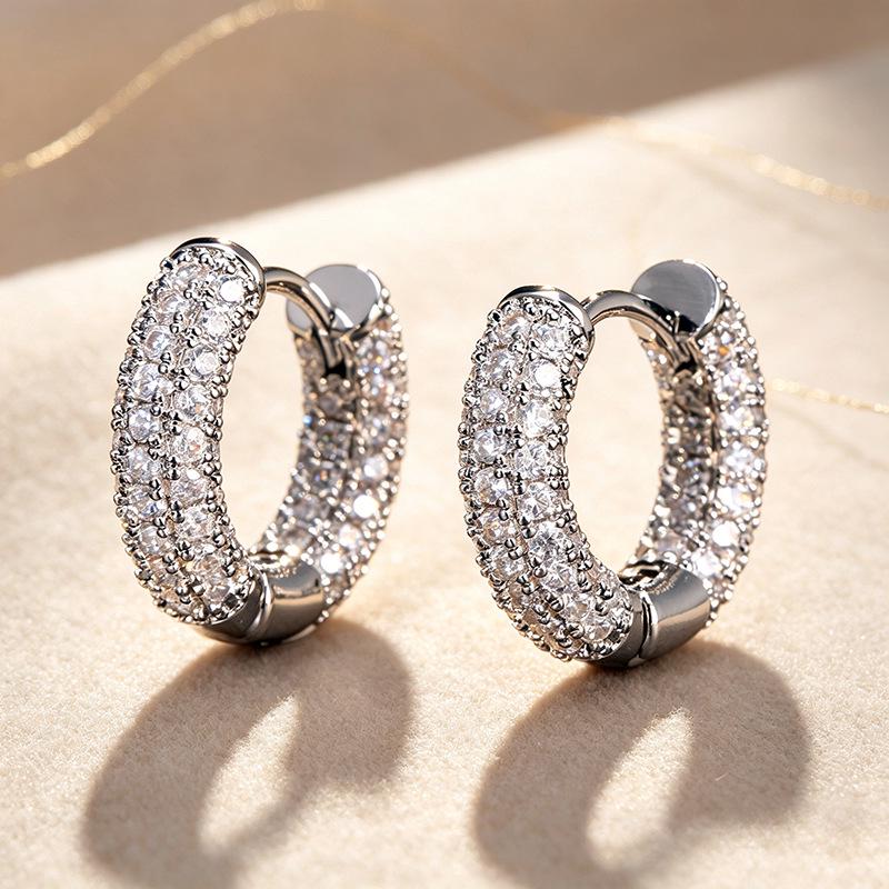 European & American Fashion Full Diamond Round Hoop Earrings - Women's Stylish Commuting Ear Studs