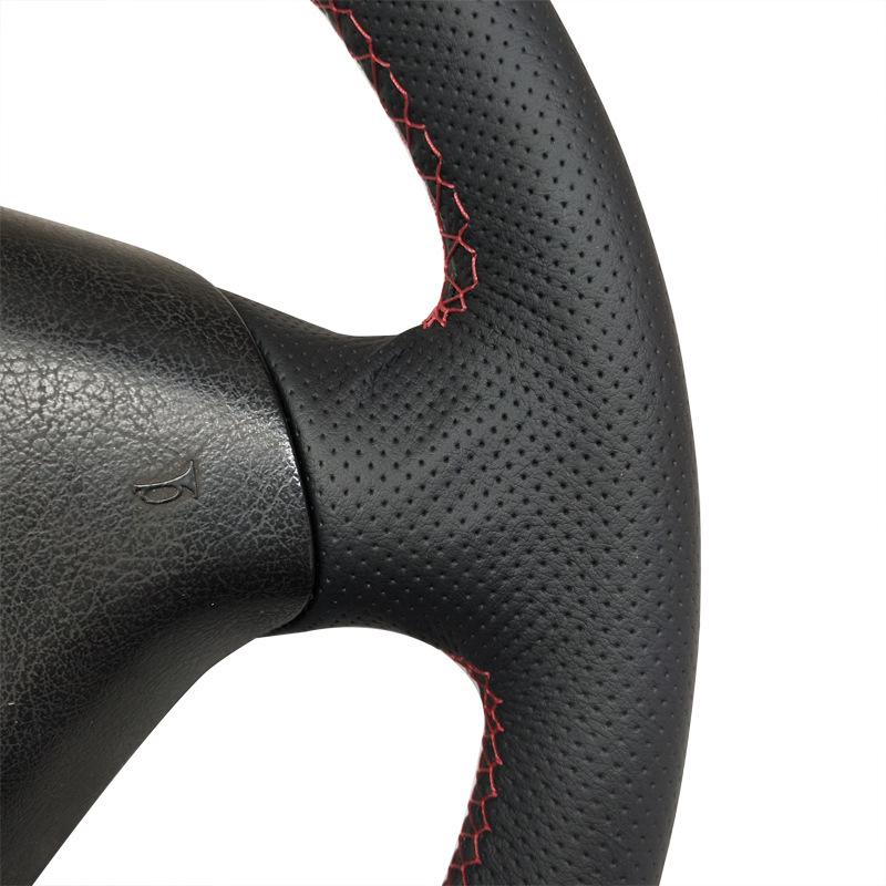 Ručně šitý potah volantu z mikrovláknové kůže pro Peugeot 307