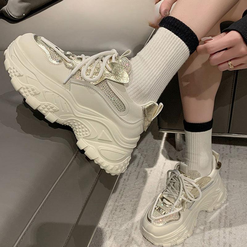 Daddy-Schuhe aus echtem Leder für Damen, trendiger Frühling und Sommer, neuer vielseitiger, dicker Boden, höhenverstärkender Skinny Casual Sneaker