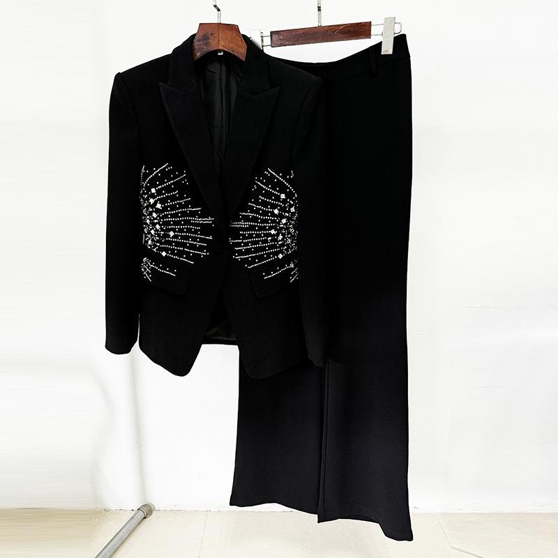 Элитный костюм с брюками, украшенный стразами и бисером - Коллекция Ранняя Весна 2026 Medium чёрный